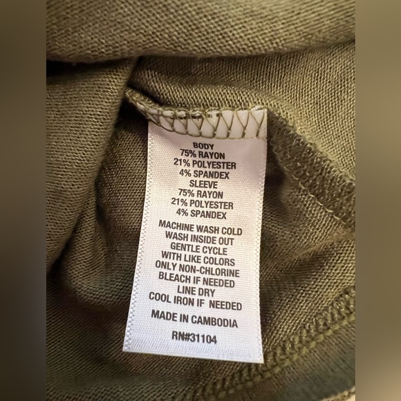 Wonderly Women’s Knit Top Blouse - Picture 8 of 8